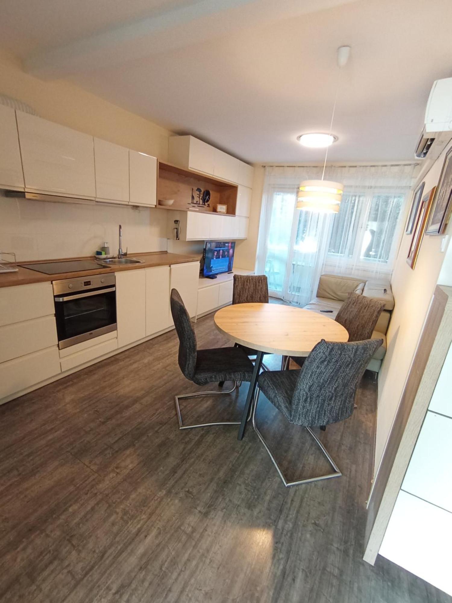 Marino - Sweet Comfort Apartment In City Center Split Exterior photo